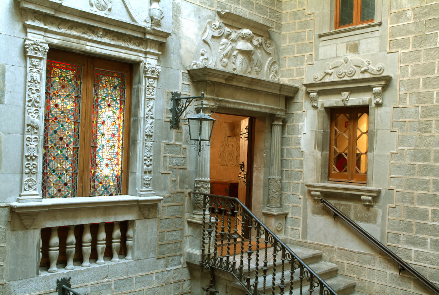 Palau Solterra Museum - tickets, hours, prices