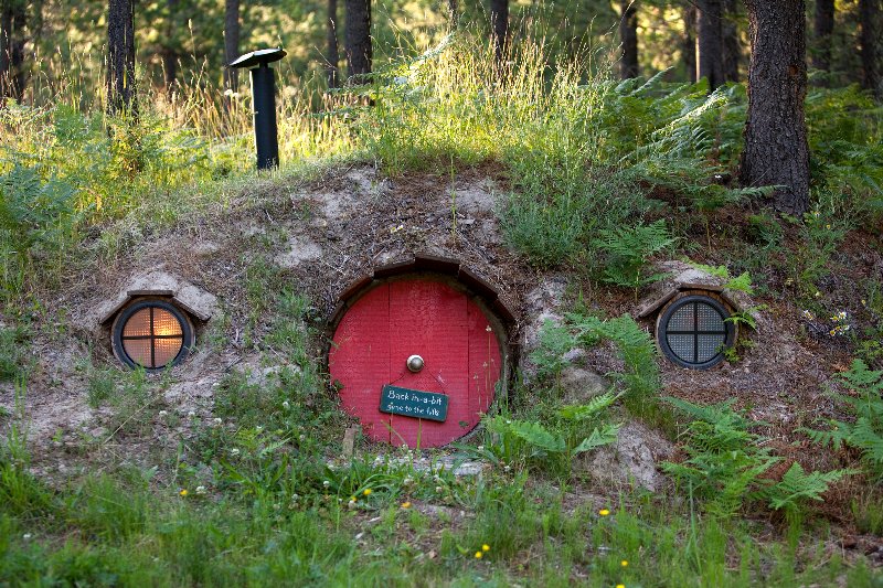 Hobbit House Montana