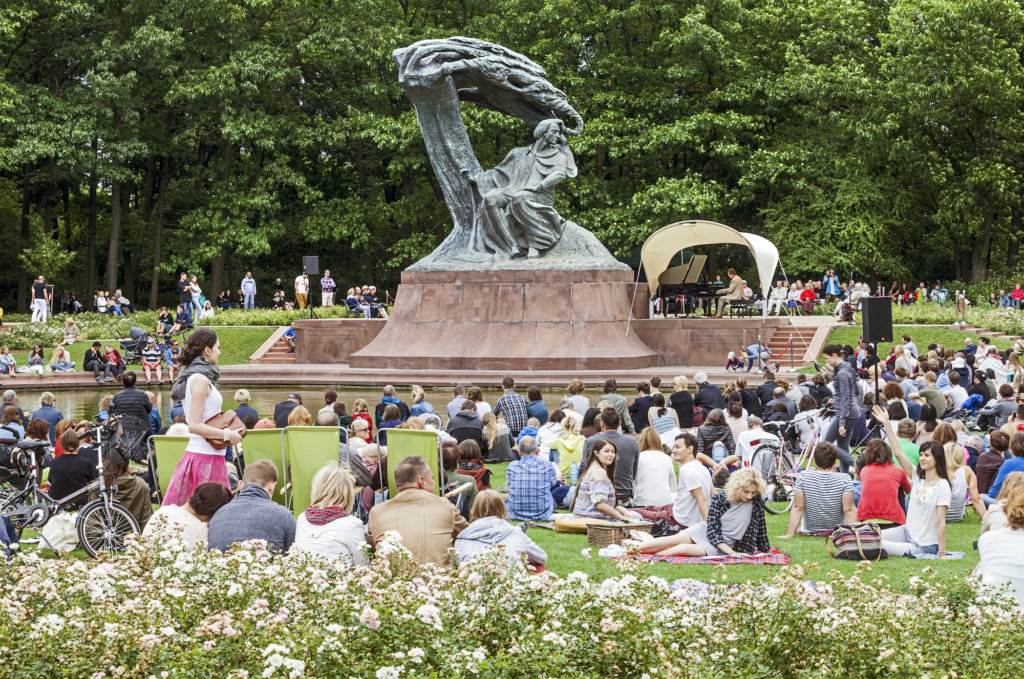 Chopin concert in Łazienki Kr&oacute;lewskie_photo City of Warsaw 