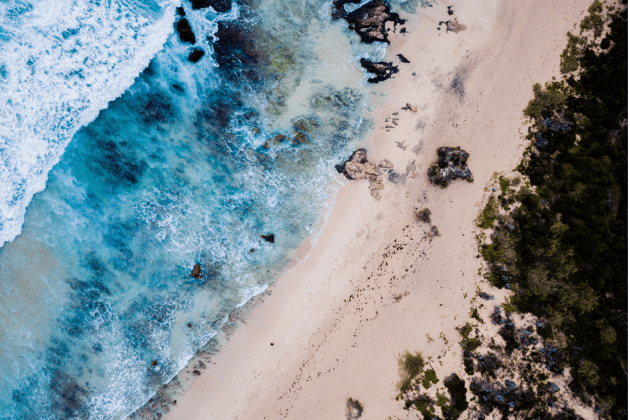 Surfing beaches in Australia