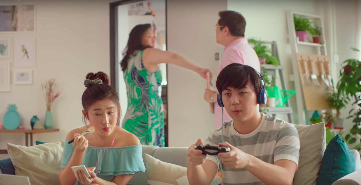 Air Asia Teases Passengers with a Holiday Quickie for their 25th year