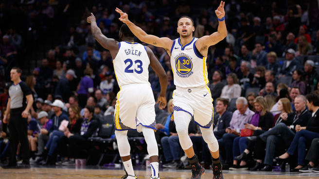 Warriors' Stephen Curry trolls James Harden after travel call on him
